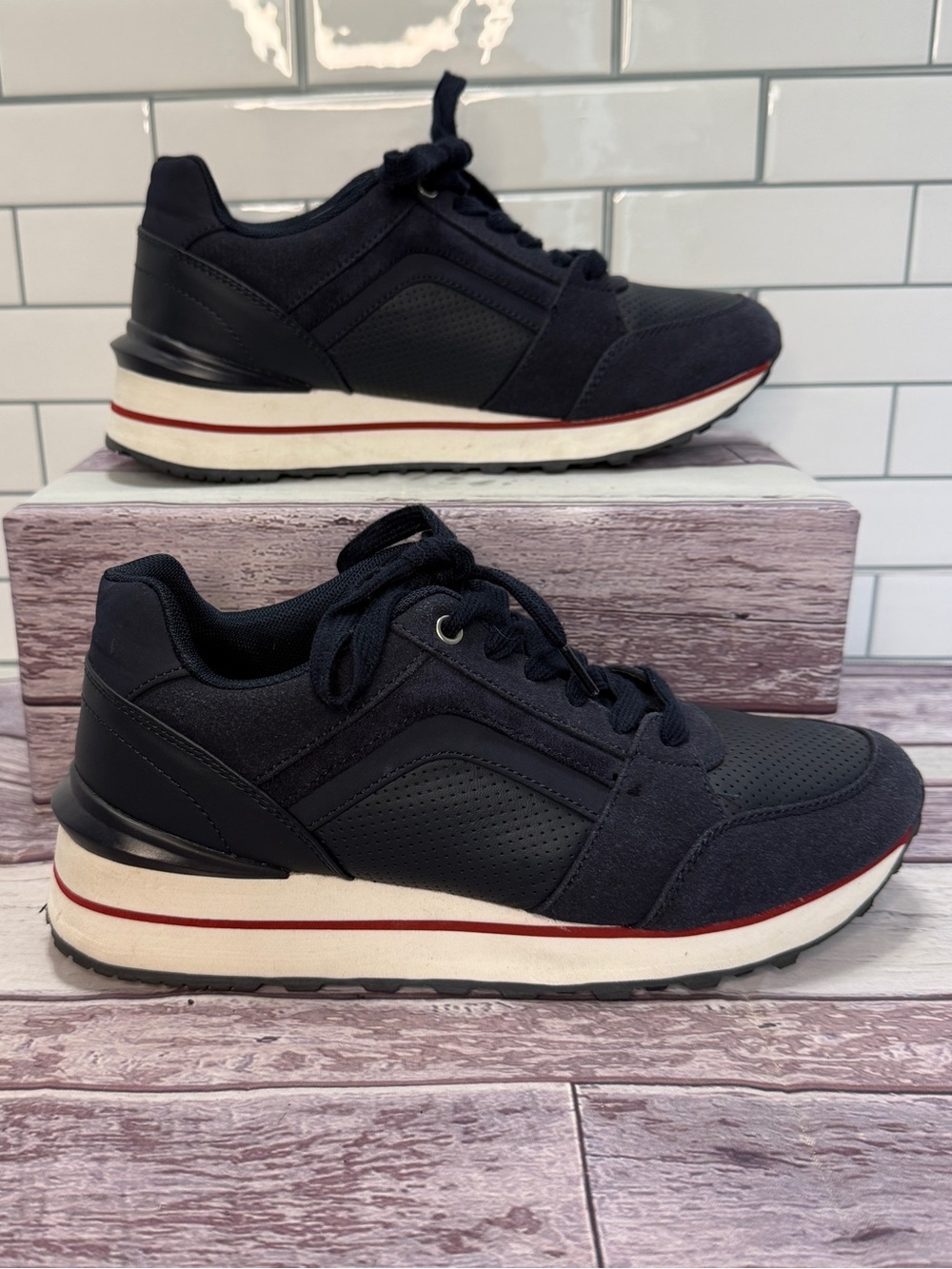 Women’s Jenny Fairy  Navy Stylish and comfortable Sneakers - Picture 2 of 6